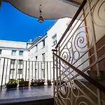 Orangehomes Fantastic 3 Bedrooms Apartment Dohany Street