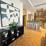 Orangehomes Fantastic 3 Bedrooms Apartment Dohany Street