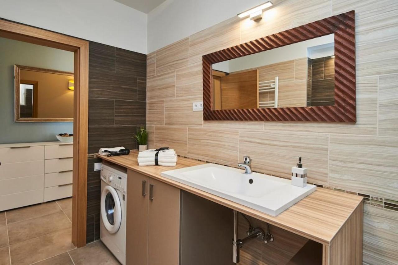 Orangehomes Fantastic 3 Bedrooms Dohany Street Appartement *